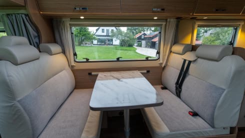 Brutus – 2018 - Luxury Hymer Carado with 6 sleeping places with great comfort