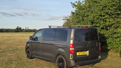 Alan – Camper Citroën a 2 posti letto del 2021