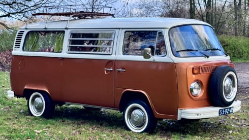 Sjors – 2p Volkswagen campervan uit 1972
