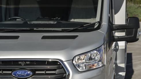 NXA – AutoRoller 707 4 Person Family Motorhome 