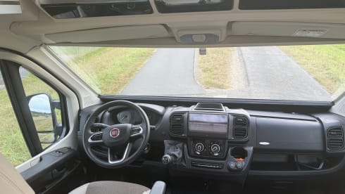 4p Karmann bus from 2024