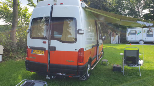 Sfeervolle camperbus! – 4p Renault bus from 2000
