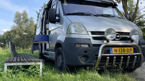 2/3 person Opel Movano camper bus/bus camper