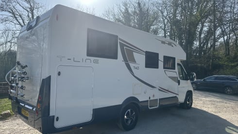 Joe bow  – 5 berth Roller Team semi-integrated from 2019