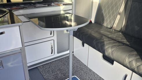 Casper – 4 berth Volkswagen campervan from 2021