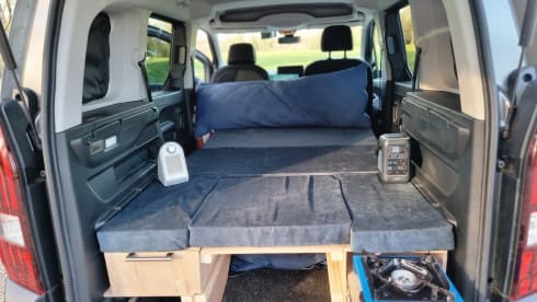 2 Berth Peugeot Campervan (2019) 15000 miles