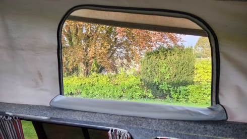 Dan – Toyota Hiace D4D 120 LWB campervan 