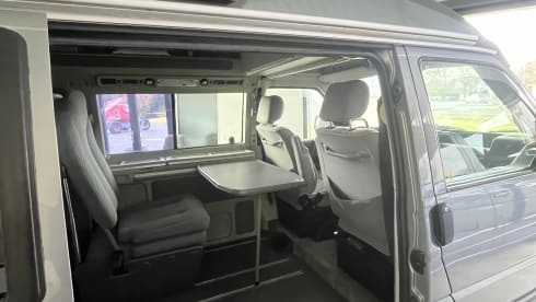 Dekker-inbouw  – Volkswagen T4 (Automatique + Essence) 