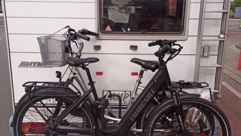 Fietsvakantie – 4-person Hymer with 2 E-Bikes