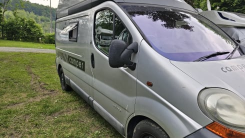 Pedro – Full Insurance Included. 5.2m long. On-board shower. Winterized. 39.70 MPG.