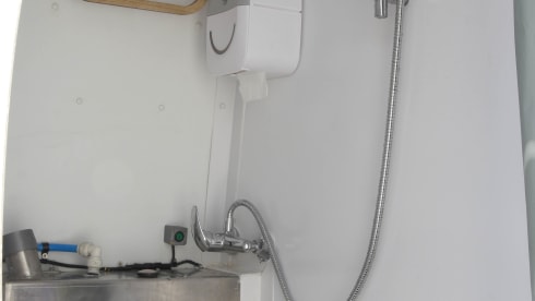 Lavender – 2/3 Berth Loo, Shower, Solar ideal Festivals & Off Grid