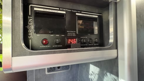 Roamin’ with Tina 💛 – 4 berth Volkswagen campervan from 2017