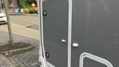 Nieuwe, comfortabel Ford Challenger 384 étape edition 2025