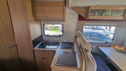 4p Bürstner semi-integrated from 2009