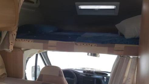 Lerry92 – Camper mansardato 6 posti con aria condizionata
