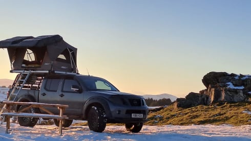 Dave – Nissan Navara (Abenteurer)