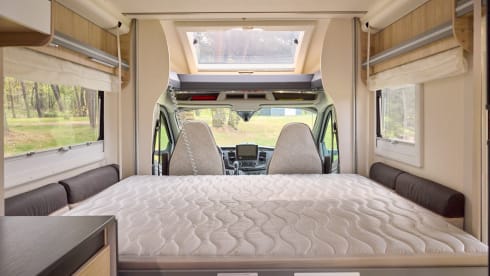 4p Challenger semi-integrated uit 2021