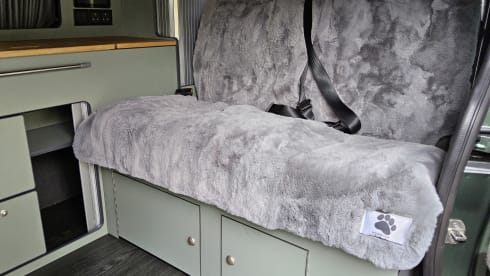 Reggie – 2025 Renault Crusader Off-Grid 4-berth Campervan