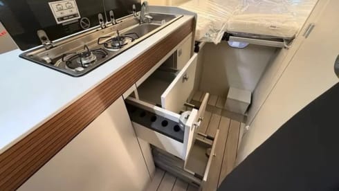 Colombus 600e – Premium Campervan met Vloerverwarming en Hefdak – Westfalia Columbus 600 E