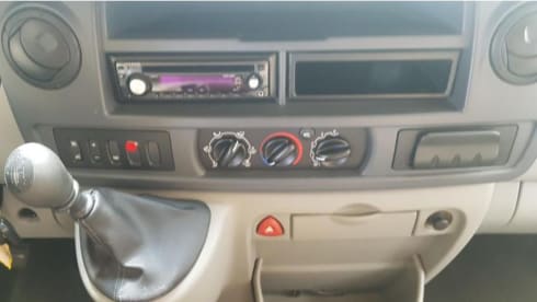 Adria – Spacious and luxurious family camper