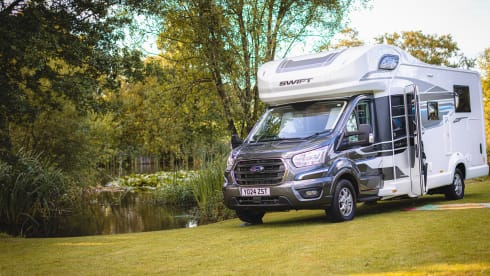 Swifty  – Luxury 4 berth Ford , Swift Voyager 494 from 2024