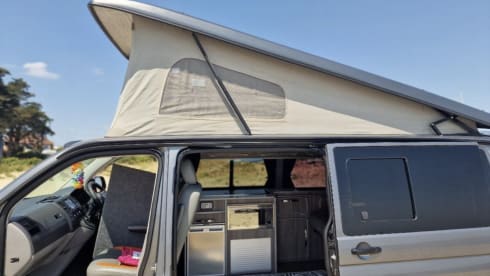 Cool Journeys – VW T5 4 berth LWB Auto Sporty Camper with bike rack