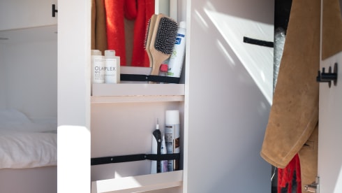 Bonnie – Off grid camper in Barcelona