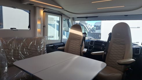 4 berth Adria Sonic Supreme 710 DC  - BRAND NEW 2025 (75 REG)