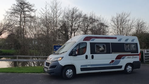 Hopper – 2 berth 2 seater Campervan