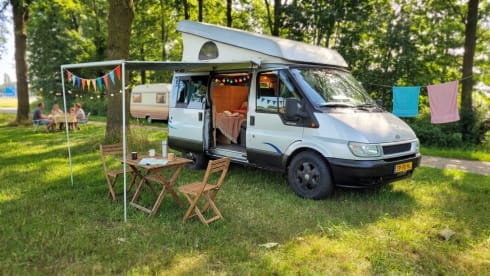 Nuggy – Ford Nugget 5 persoons,  Stoere kampeerbus voor de ultieme roadtrip!