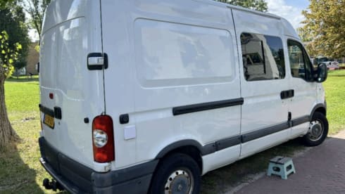 Poppi – An adventure van for great adventurers!