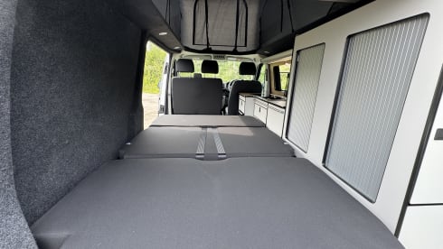 🤎 NOVA 🤎 – 4 berth Volkswagen campervan from 2019