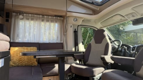 Enjoy Hymer Camper (2018) – 2p Hymer Compact met lengte bedden