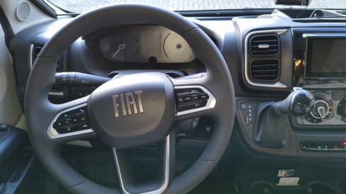 2-seater Knaus semi-integrated from 2026