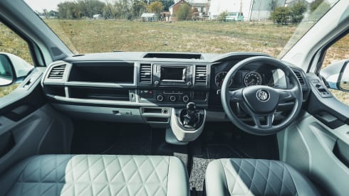 Bob – White & Blue Ormskirk