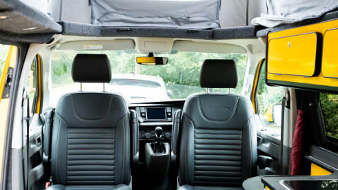 Eggy – 4 berth Volkswagen campervan from 2023