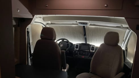 Vogelvlucht – 2p Fiat bus uit 2021