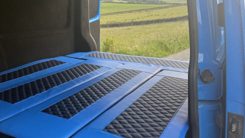 Luxury Clean 3 Berth VW Transporter for hire 