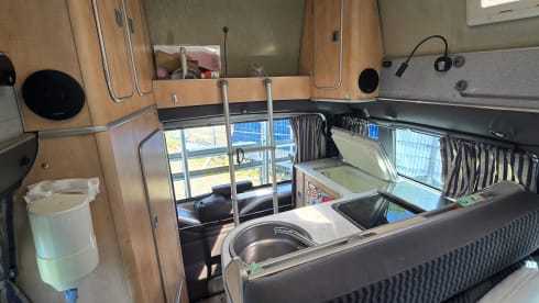 'The Nugget' – 4p Ford bus uit 2003