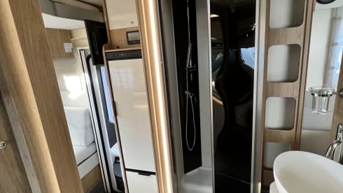 Rollerteam zefiro 266TL – Mooie nieuwe mobilhome/camper met alles op en aan van 2022!