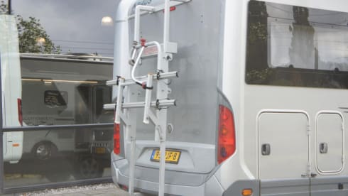 Linquenda – Very comfortable Knaus Semi-Integral