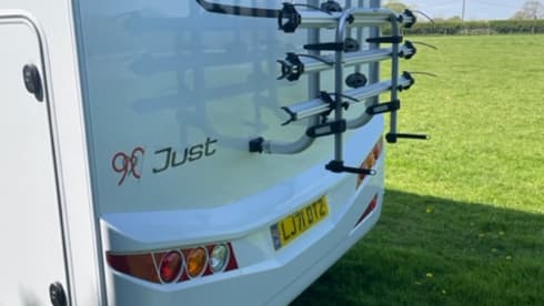 H12 – Fiat Dethleffs Just 90 Ideal family van or 2 couples
