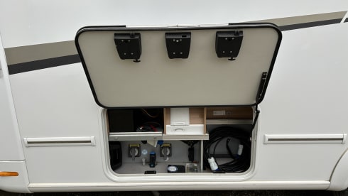 Bessie – 2p Fiat semi-integrated from 2019