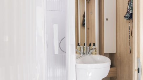 FAMILY – 6P Sunlight Alcove from 2021