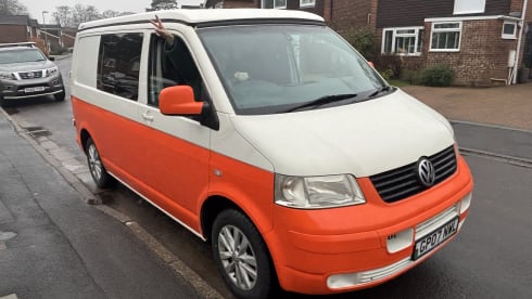 Paulo – An Orange Adventure! 3 berth Volkswagen campervan from 2007
