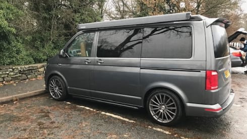 Gray – VW T6 Campervan - 4 Berth