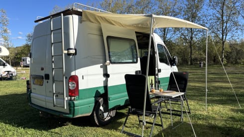 Mo – Selfbuild Opel Movano “Mo” for outdoor adventures!