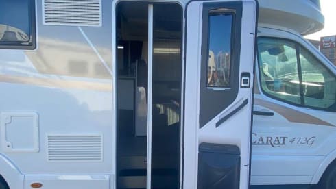 Louis – 4p McLouis 473G semi-integrated from 2024 Ford automatic 170 hp