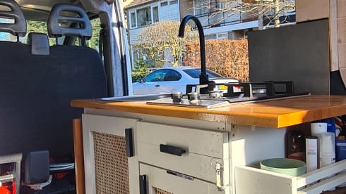 Piebe – Peugeot Bus camper, complete house on wheels