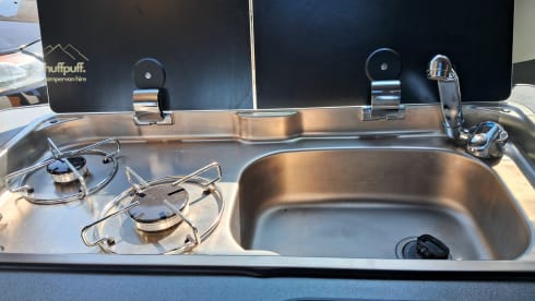 Herbert – Herbert | Cosy Family Campervan | Automatic